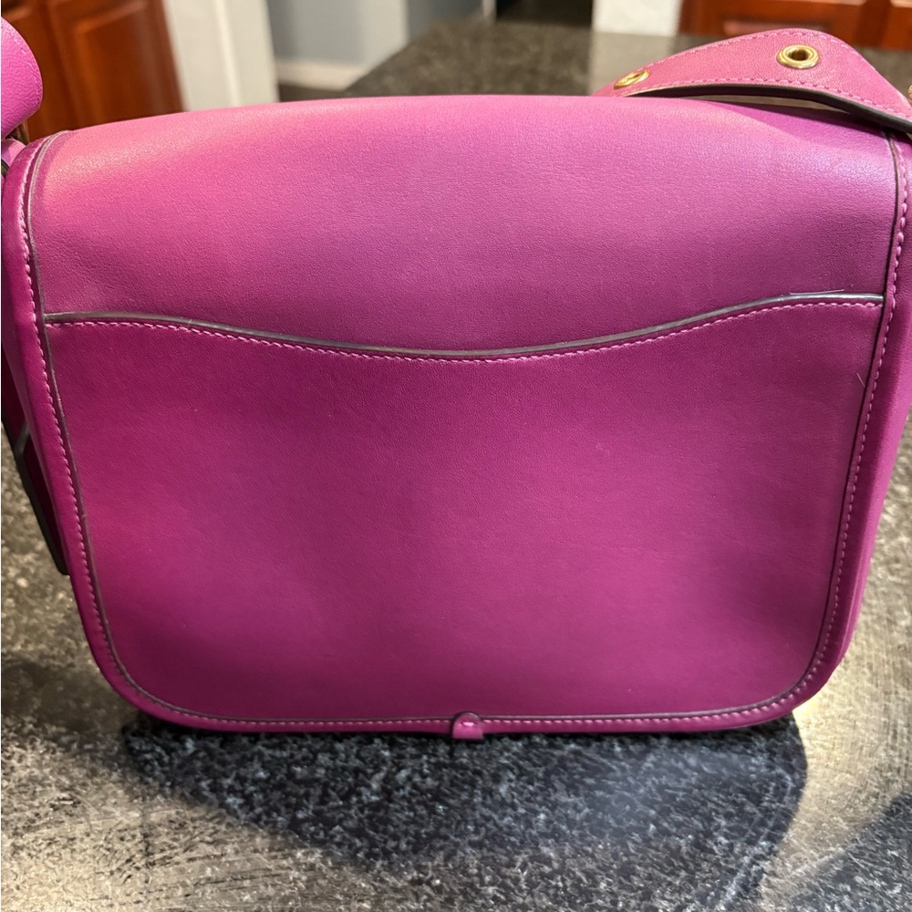 Coach Fuchsia Hibiscus Leather Crossbody 89127 with Gold-Tone Hardware Pink - Picture 4 of 15
